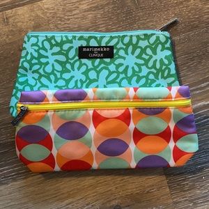💰910)--2 Clinique make up bags NEW Free with $40 or more purchase